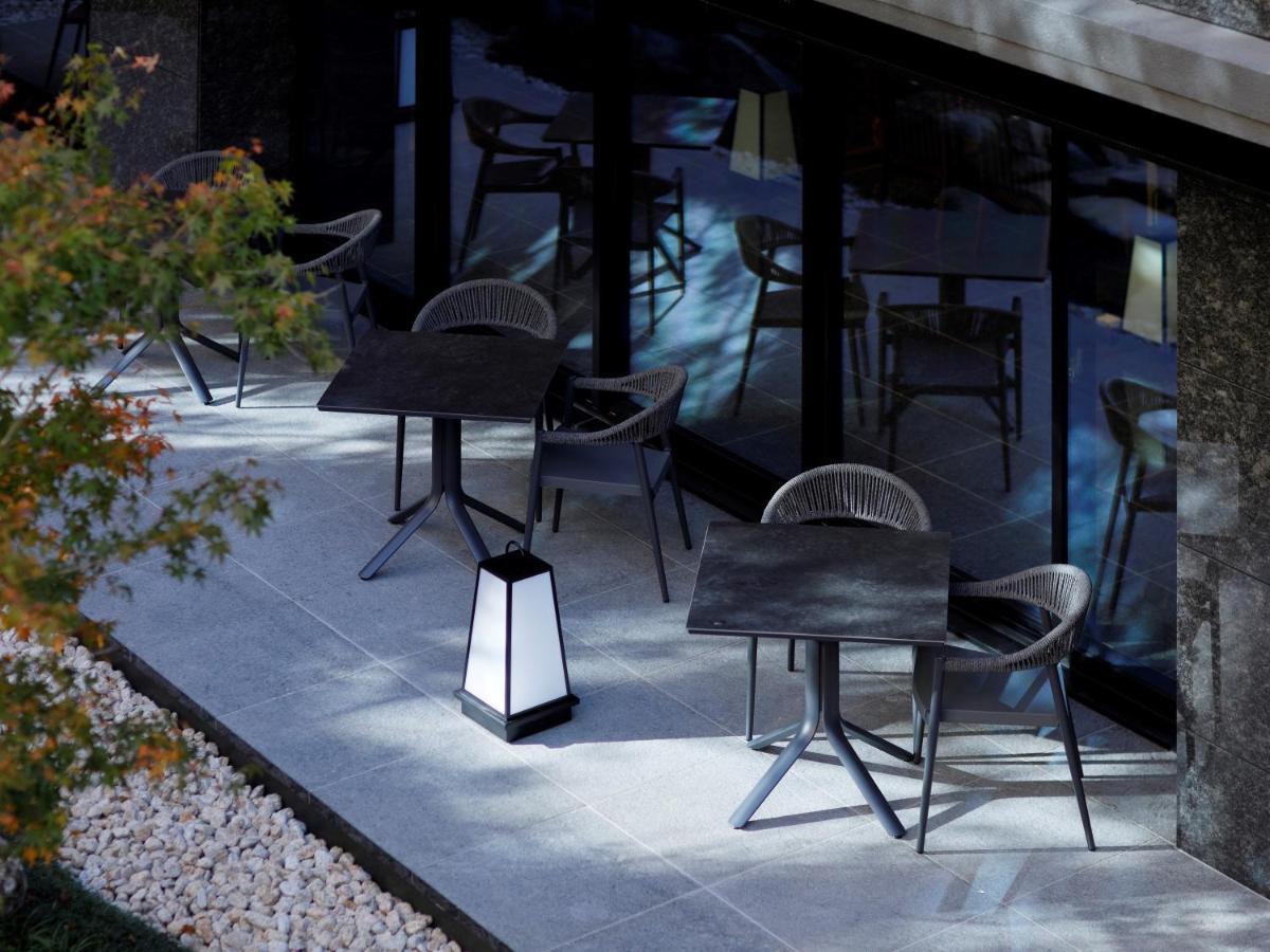 The Hotel Sanraku Kanazawa Eksteriør billede The outdoor terrace