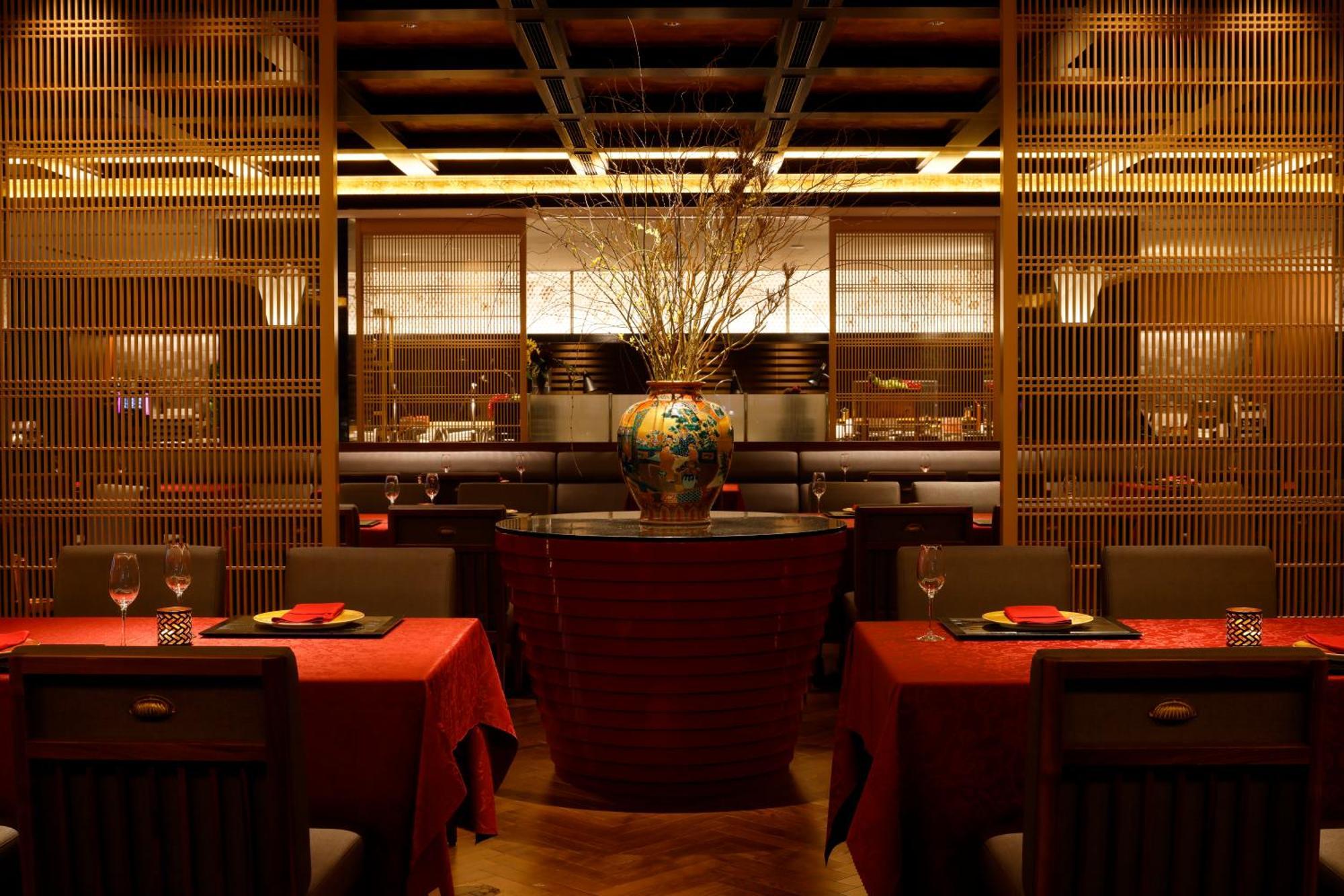 The Hotel Sanraku Kanazawa Eksteriør billede Interior of a restaurant in Tokyo